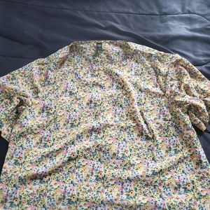 women XXL Shein short sleeve yellow flower print